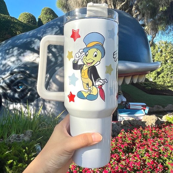 Disney Pinocchio 40 oz Tumbler/Water bottle/Mug with hand carry handle. … - Picture 9 of 12